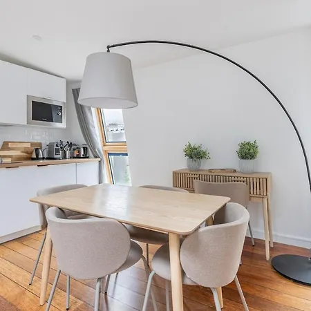 Gambetta 4 Comfortable Center *